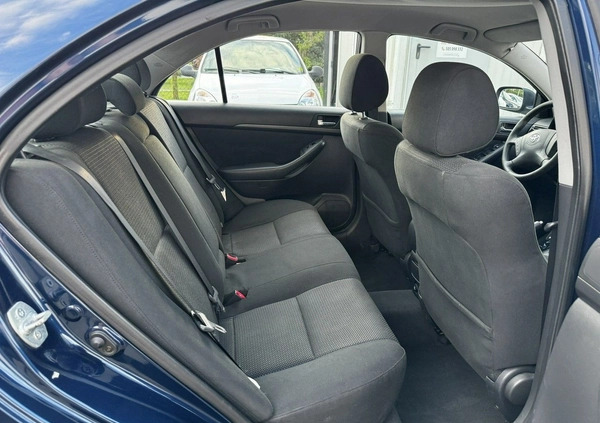 Toyota Avensis cena 13500 przebieg: 190000, rok produkcji 2003 z Sępopol małe 211